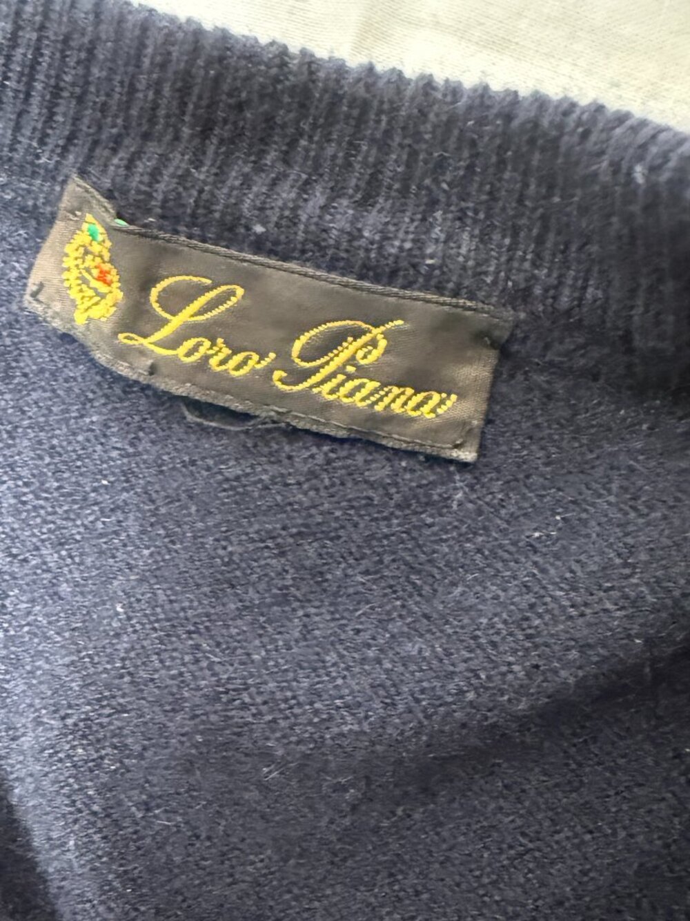 Loro Piana 100% Cashmere Long Sleeve Crew Neck Navy Sweater Made in Italy Sz 54